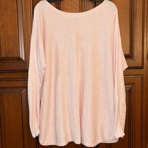 Women’s Tunic Sweater. Light Pink